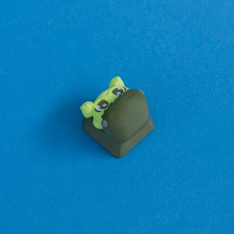 Boltsy the frankenstein keycap three quarter view.