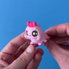 Grubella Appleby 3D printed fidget wiggling in hand
