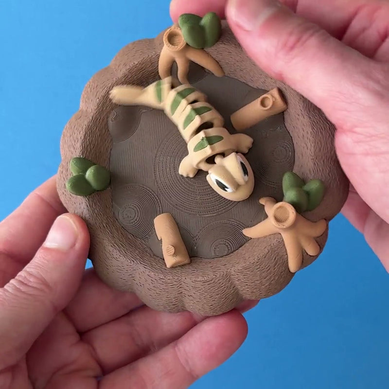 Skip the Mudskipper 3D printed fidget wiggling in hand
